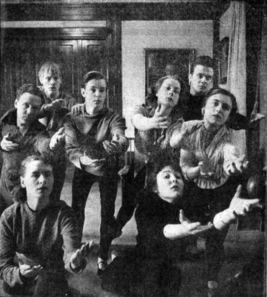 File:Dramatens elevskola 1950.jpg