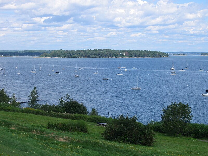 File:Eastern promenade portland.jpg