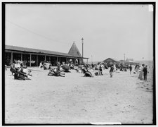 Easton's Beach, Newport, R.I. LC-DIG-det-4a06626 01.tif