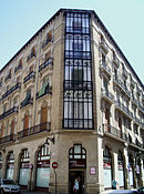 Edificio modernista de la calle San Jorge 3 (Zaragoza).jpg
