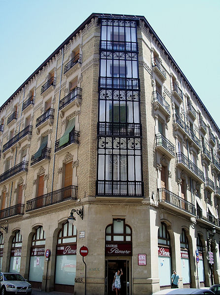 File:Edificio modernista de la calle San Jorge 3 (Zaragoza).jpg