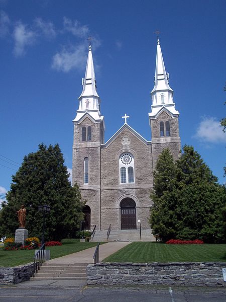 File:Eglise Saint-Raphael-Archange 01.jpg