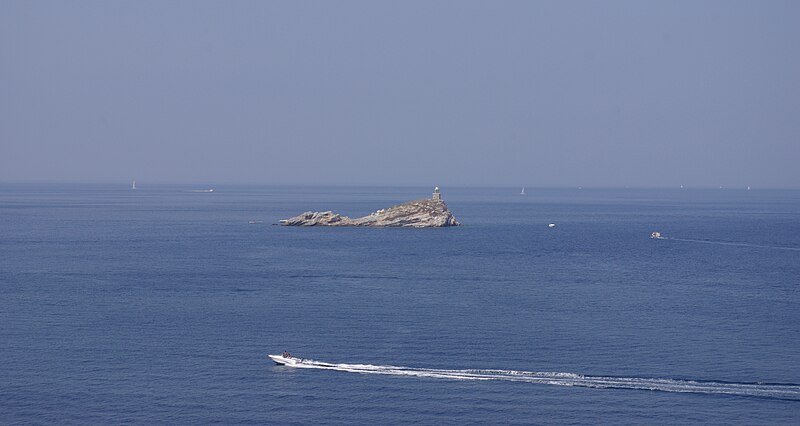File:Elba l'Isola dei Topi e lo Scoglietto di Portoferraio 003.JPG