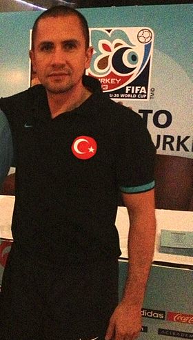 Kuvaava artikkeli Emre Aşık