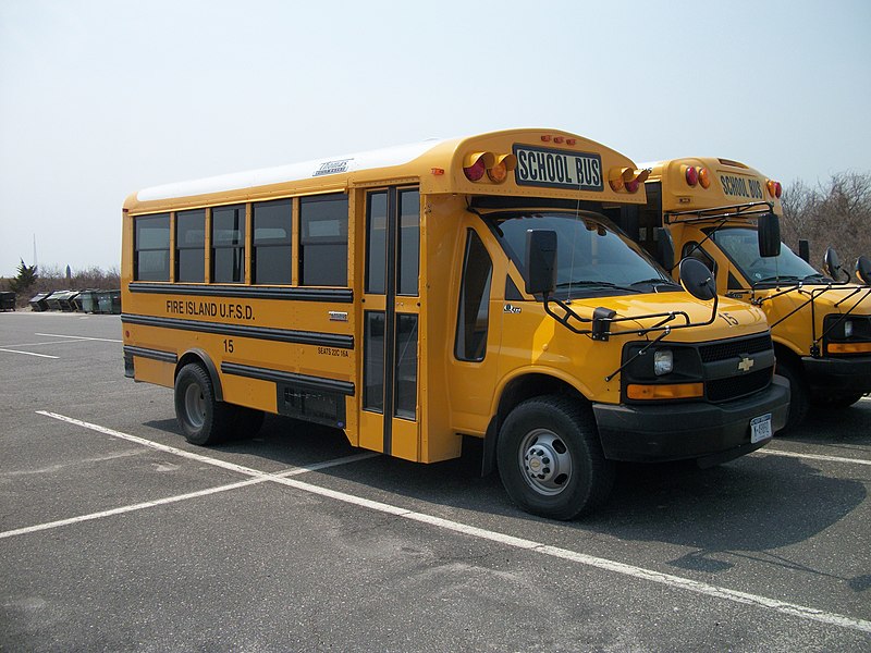 File:Fire Island School Bus @ Captree State Park-2.jpg