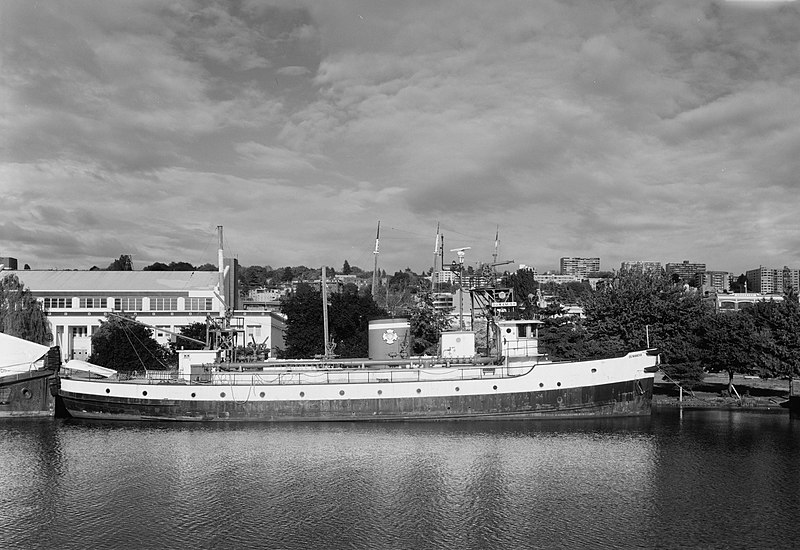 File:Fireboat Duwamish -a.jpg