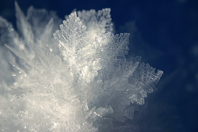Кристаллы льда. Лажу, Юра, Франция
