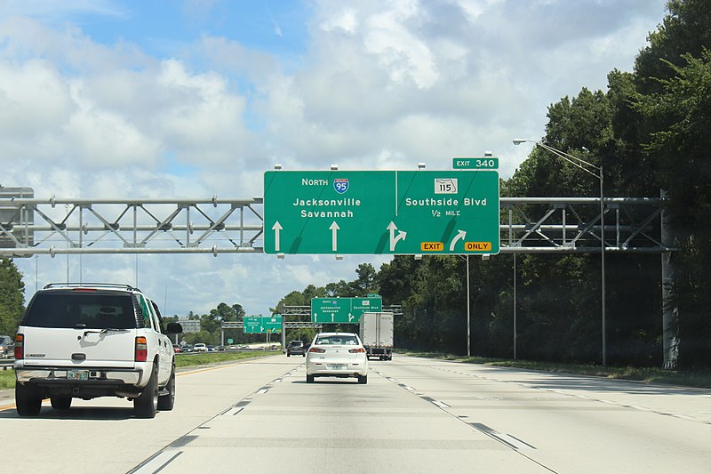 File:Florida I95 NB Exit 340 .5 mile.jpg