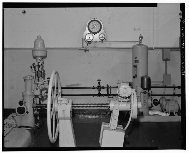 File:GENERATOR -1 NEEDLE VALVE CONTROL WHEEL, WATERWHEEL GOVERNOR, PENSTOCK PRESSURE GAUGE, AND GOVERNOR OIL SET. VIEW TO EAST. - Santa Ana River Hydroelectric System, SAR-2 HAER CAL,36-REDLD.V,1Q-20.tif