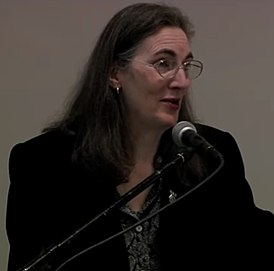 Gail Levin osoitteessa Sackler Center.jpg