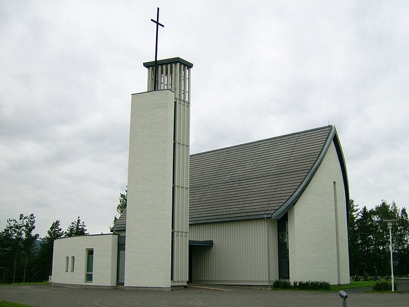 File:Grymyr church (front), Gran, Norway.jpg