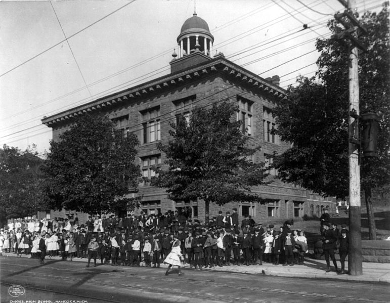 File:High school, Hancock, Michigan, 1906 cph.3b18394.jpg