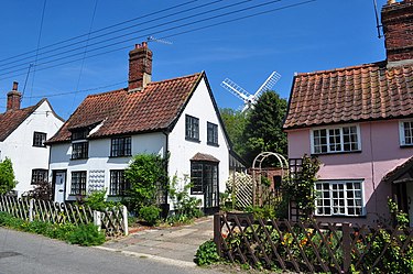 The Mill in 2010 Holton Windmill - geograph.org.uk - 1885688.jpg