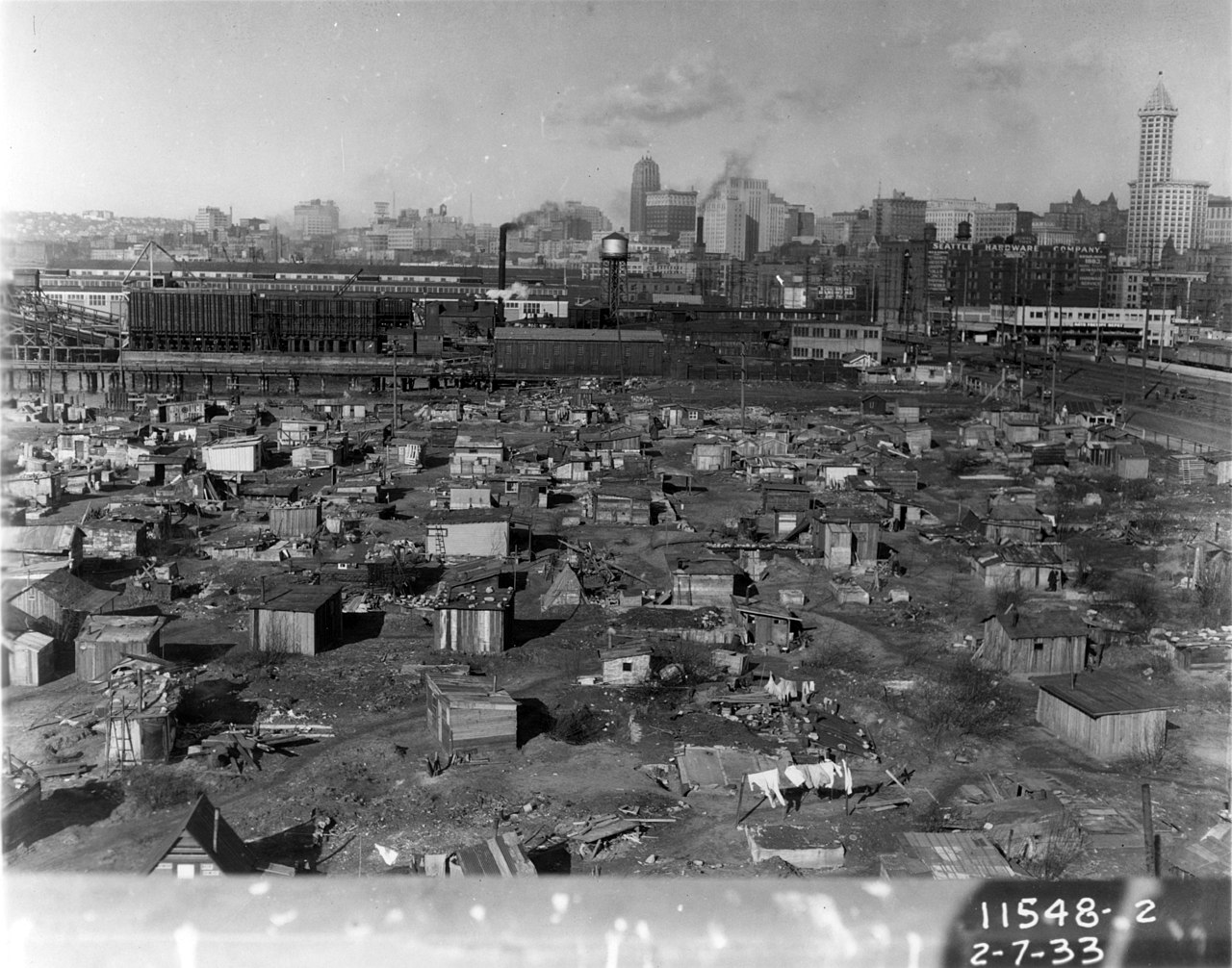 1280px-Hooverville_on_the_Seattle_tideflats%2C_1933_%2850495168952%29