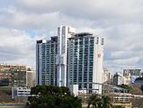 Español: Vista posterior del Hotel Sheratón Buenos Aires, tomada desde el Hotel de los Inmigrantes English: Rear view of Buenos Aires Sheratón Hotel, taken since Hotel de Inmigrantes