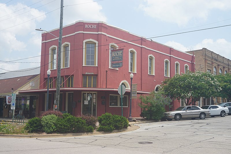 File:Huntsville May 2022 07 (Roche Family Dentistry).jpg