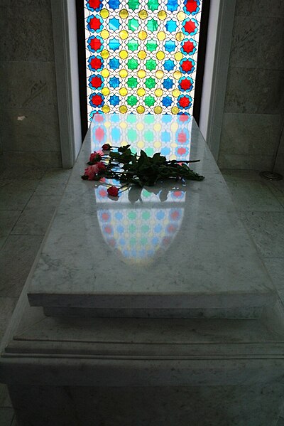 File:Javad khans grave.jpg