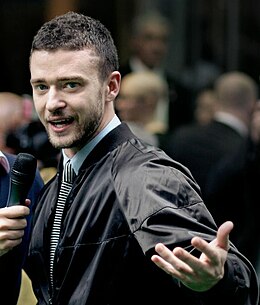 Justin Timberlake có đĩa đơn quán quân đầu tiên trên bảng xếp hạng này, "SexyBack", đứng quán quân trong bảy tuần liên tiếp.