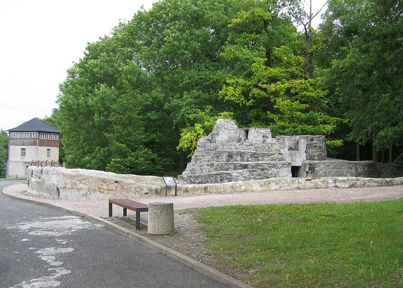 File:KZ Buchenwald Zoo.jpg