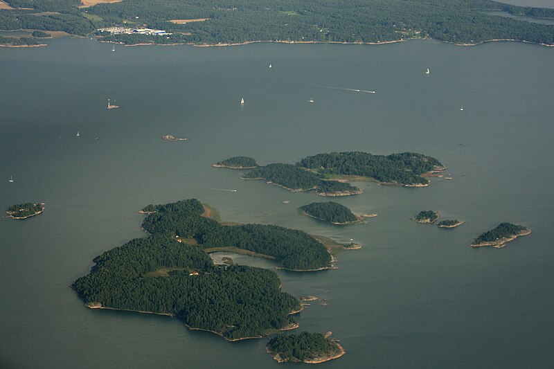 File:Kaarnitta and Vepsä and Satava, Archipelago Sea, Naantali and Turku, Finland.jpg