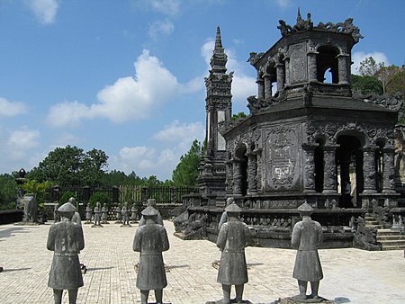 Tập_tin:Khải_Định_tomb.jpg