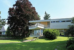 Löbau - Kirschallee - Haus Schminke + Garten 01 ies