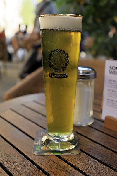 File:L00 601 Gose mit Waldmeister.jpg