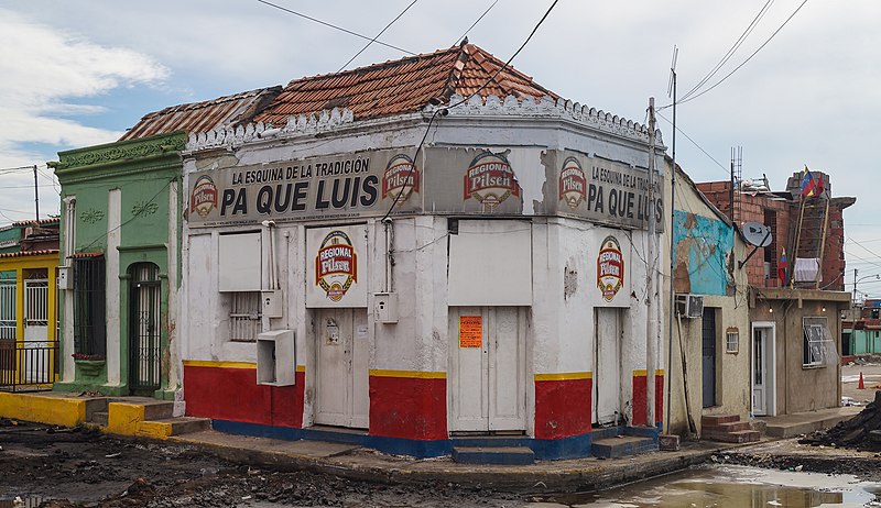 File:La Esquina de la Tradición Pa' que Luis.jpg