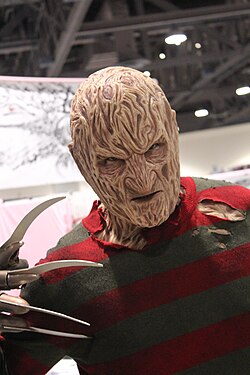 Long Beach Comic Con 2012 - Freddy Krueger (8156337891).jpg