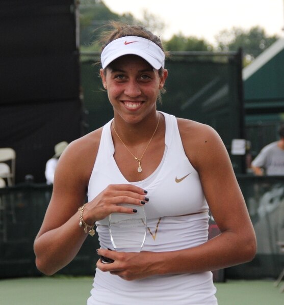 Keys holding the trophy after winning the 2011 US Open Wildcard Playoff