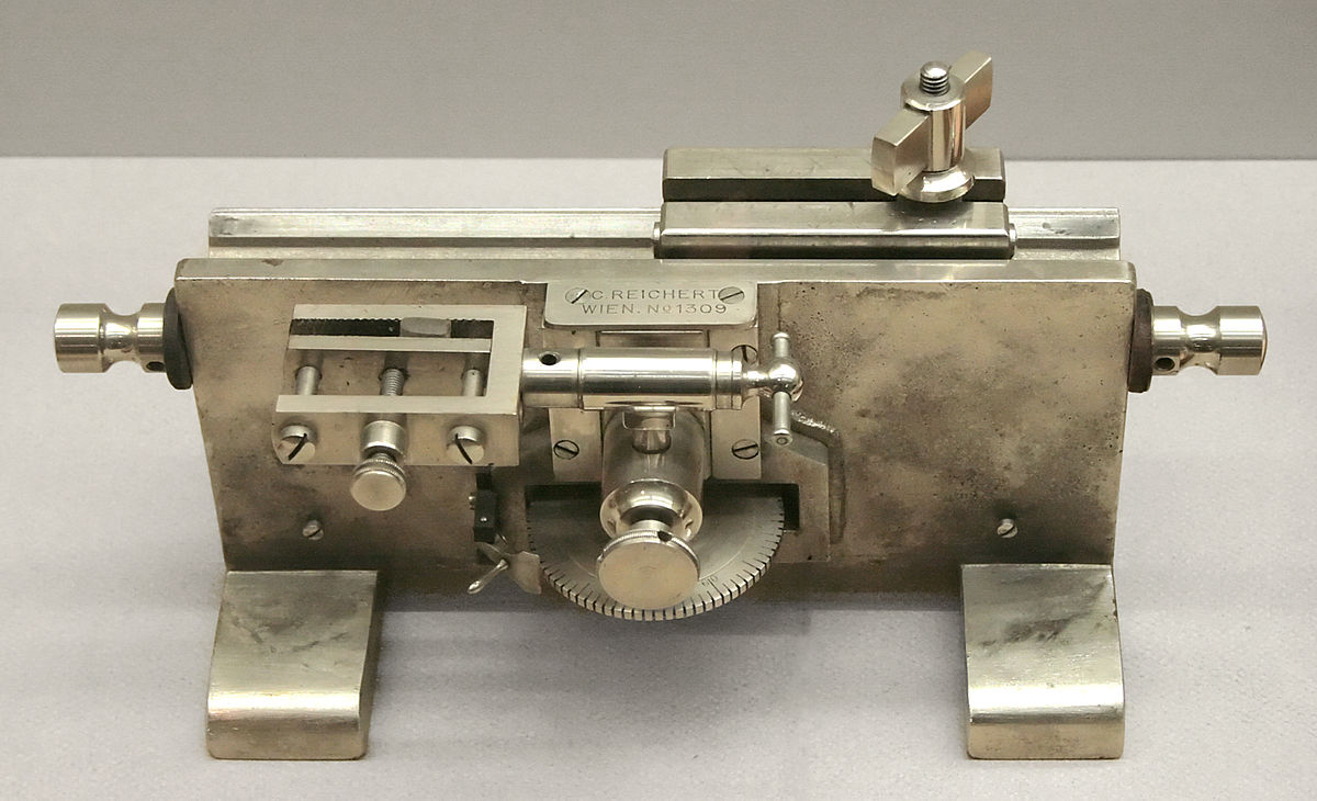 Microtome