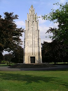 Coventry'deki Savaş Anıtı Parkı'ndaki anıt 14g06.jpg
