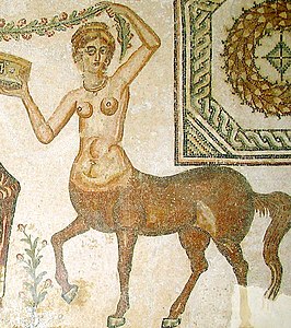 Mosaico con centauresse.jpg