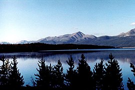 Mount Elbert. Esiplaanil Turquoise'i järv.