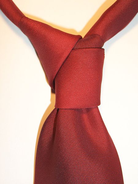 File:Necktie Diagonal knot.jpg