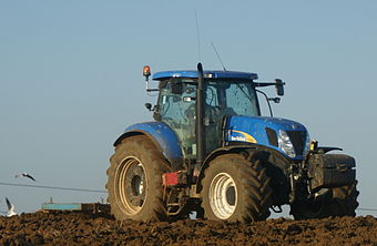 New Holland T 7060