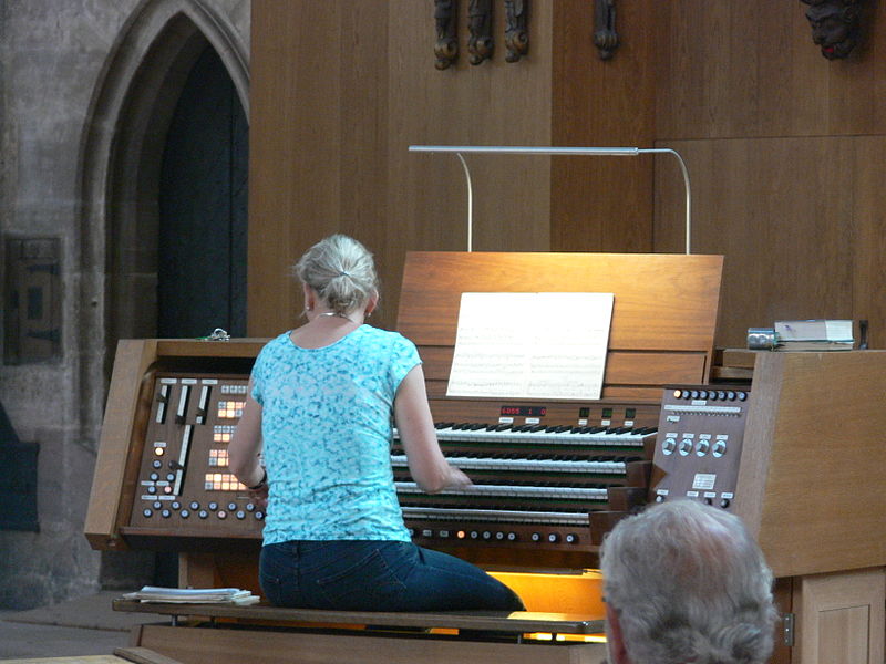 File:Nuremberg - St. Sebald church - interior 14.JPG