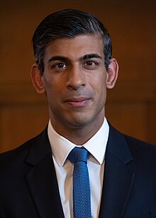 Official portrait of Rishi Sunak 2022 (cropped).jpg