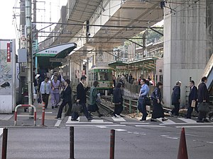 Oji-Station-2005-10-24 2.jpg