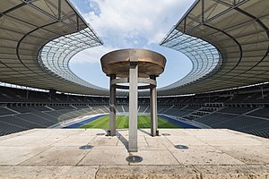 4e : vue de la « Porte Marathon » à l'intérieur du Stade olympique de Berlin, en Allemagne. Auteur : Jan Künzel