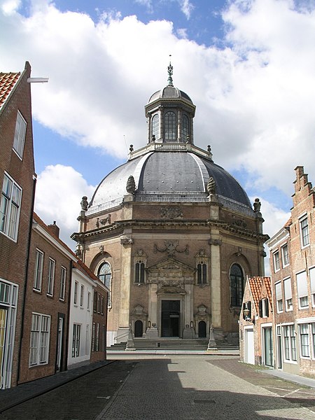 File:Oostkerk Middelburg.jpg