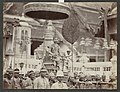 Optocht met Rama V, koning van Siam, op een draagstoel H.M. The King of Siam (titel op object), RP-F-F01197-W.jpg