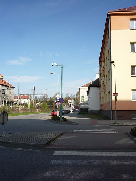 File:Označení ulice 5.května.JPG