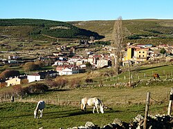 View of Hoyos del Espino.