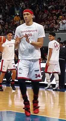 PBA - Manila Clasico (Star vs Ginebra) - Крис Эллис - Ginebra - 2015-1225 (23346609534) .jpg