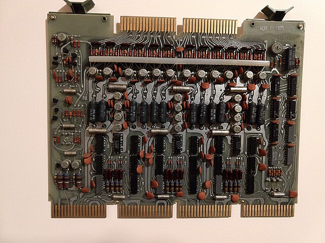 One of three inter-connected modules that make up an Omnibus-based (PDP 8/e/f/m) PDP-8 core memory plane.