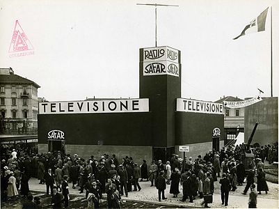 Aprile 1933. Padiglione SAFAR alla 14ª Fiera di Milano. Archivio SAFAR, fascicolo 69: SAFAR - Televisione