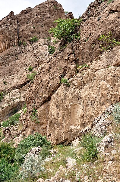 File:Parthian rock-relief at Qimmat Merquli, Mt. Piramagroon, Sulaymaniyah Governorate. Iraq. 1st century CE.jpg