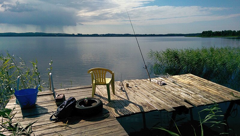 File:Pierwągi, jezioro Luterskie - storm is coming (panoramio).jpg