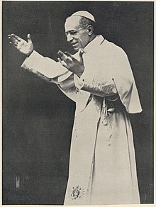 Pope Pius XII Pope Pius XII preaching.jpg